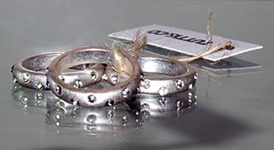 Muffins Jewellery collection is home to a variety of lovely rings